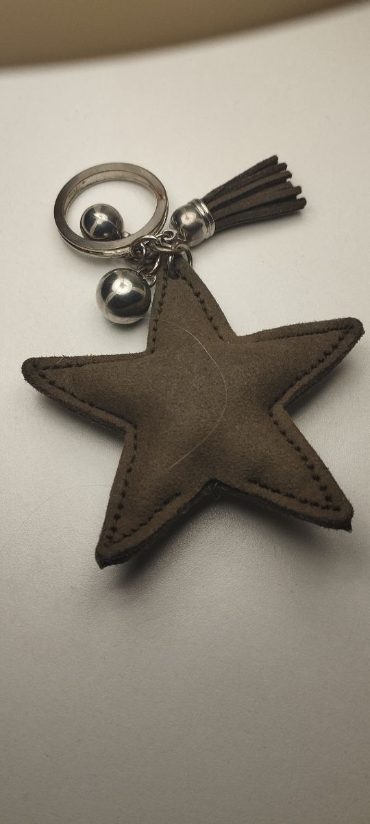 Llavero verde para bolso