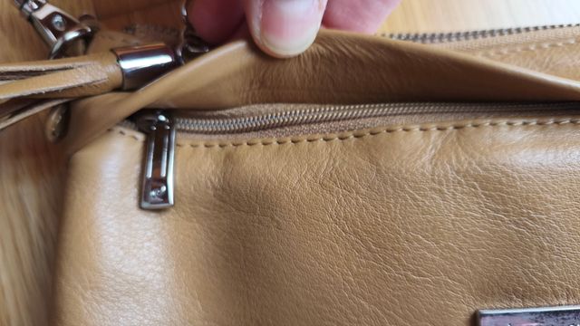 Bolso piel beige  pequeño bandolera