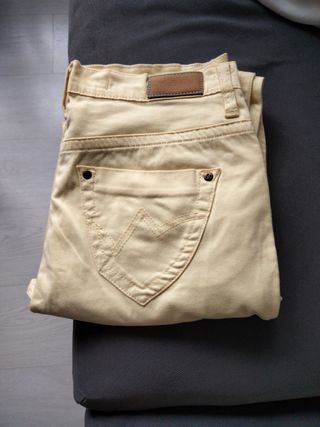 Pantalón nuevo vaquero amarillo suave 