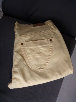 Pantalón nuevo vaquero amarillo suave 