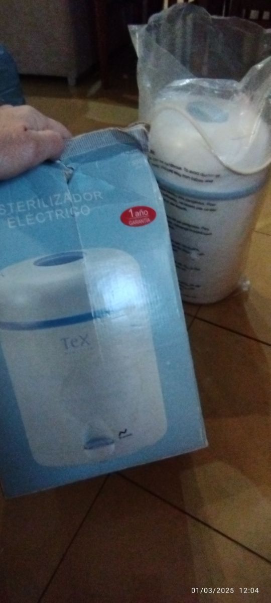 Esterilizador para 8 biberones