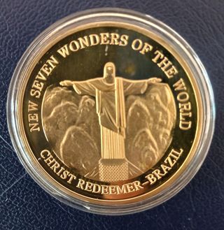 MONEDAS CONMEMORATIVAS EL COLISEO DE ROMA Y CRISTO