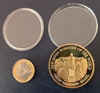 MONEDAS CONMEMORATIVAS EL COLISEO DE ROMA Y CRISTO