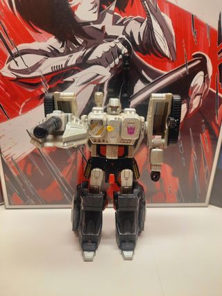 Transformers Megatron war whithin raro