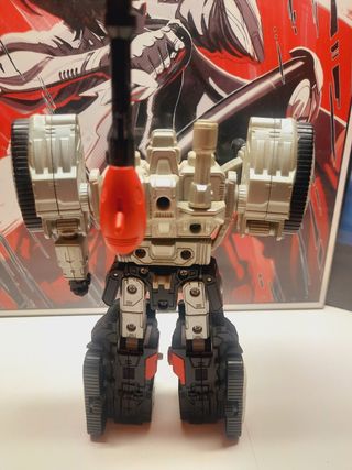 Transformers Megatron war whithin raro