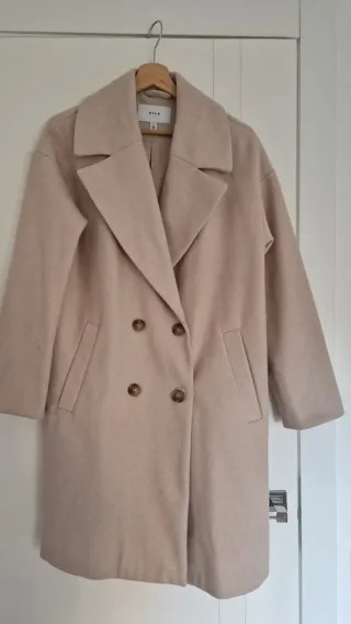 Abrigo oversize beige