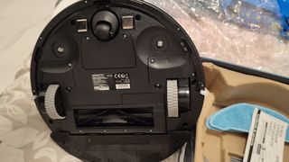 Robot aspirador friegasuelos 2 en 1