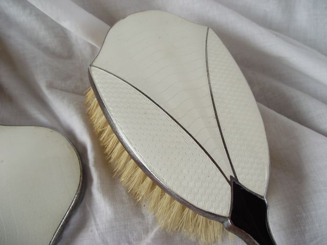 Juego de pinceles y espejos Art Déco, esmaltados