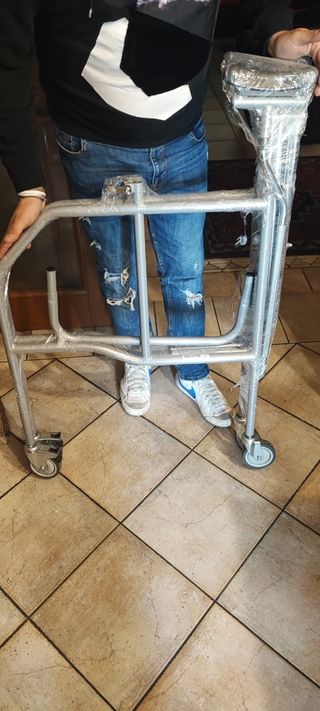 Girello adulti con ascellari