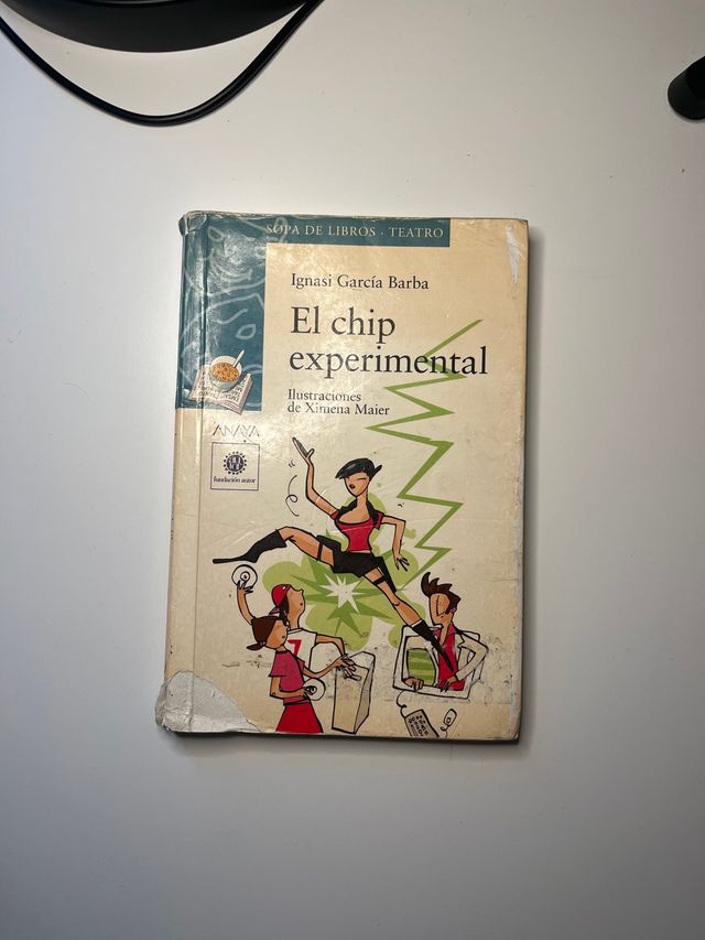 El chip experimental Sopa De Libros. Teatro / Bo