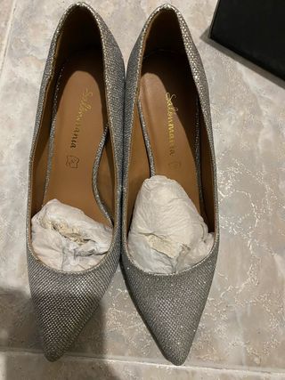 Zapatos lentejuelas plateados