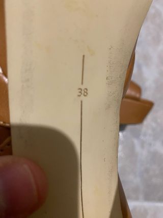 Sandalias altas marrones de stradivarius