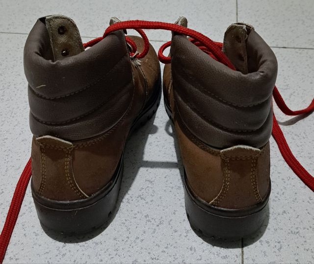 Negociable. Botas senderismo y montaña talla 37 -