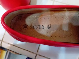 Scarpe rosse in pelle