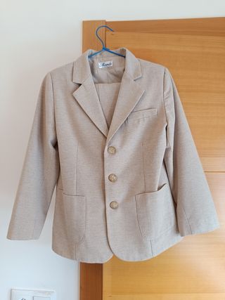 Traje niño comunión beige T-10