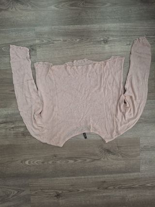 Blusa calada mujer. Stradivarius. Talla M