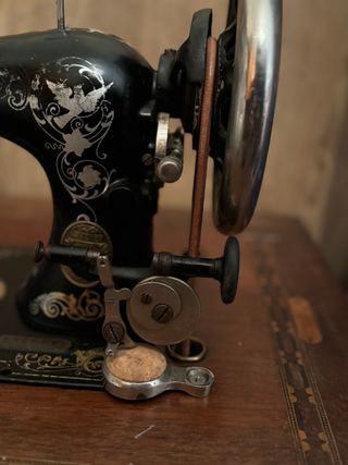 Maquina de coser Gritzner con mesa incluida