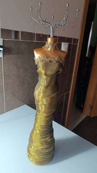 Maniquí Joyero