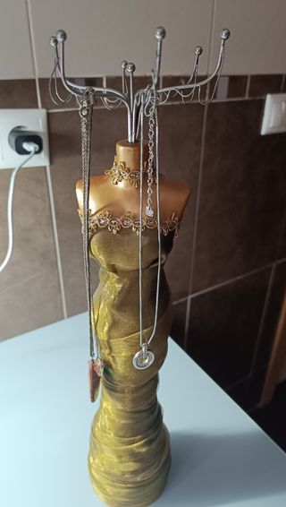 Maniquí Joyero
