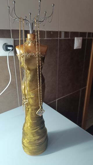 Maniquí Joyero
