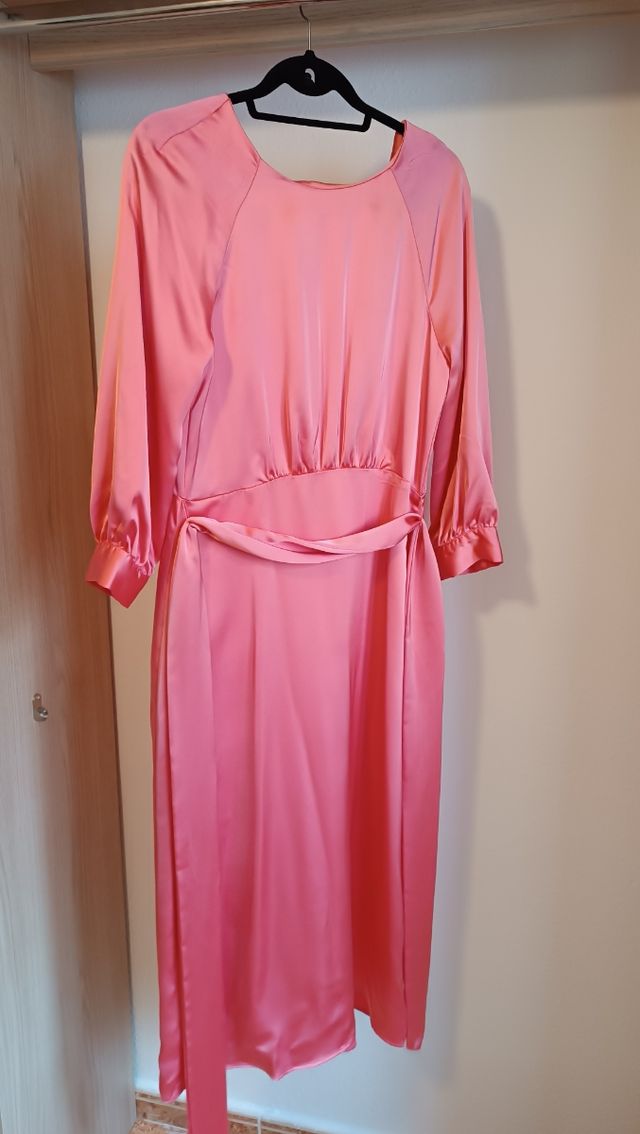 Vestido de fiesta color salmón 