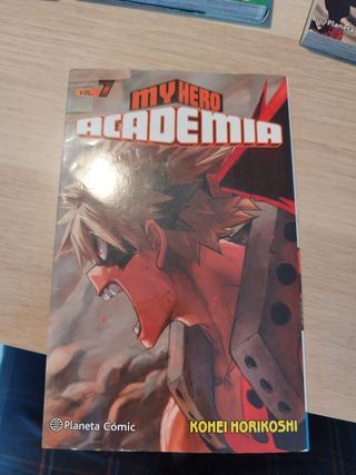 Mangas de My Hero Academia y de Pokèmon