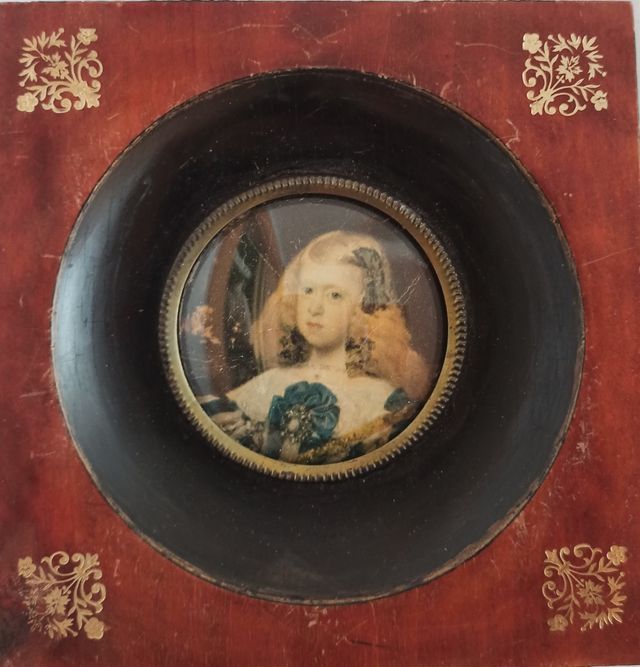 2 reproduciones retrato miniatura