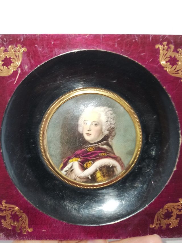 2 reproduciones retrato miniatura