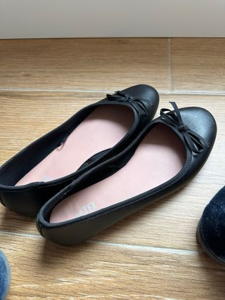 Merceditas y zapatillas niña T35 y 36