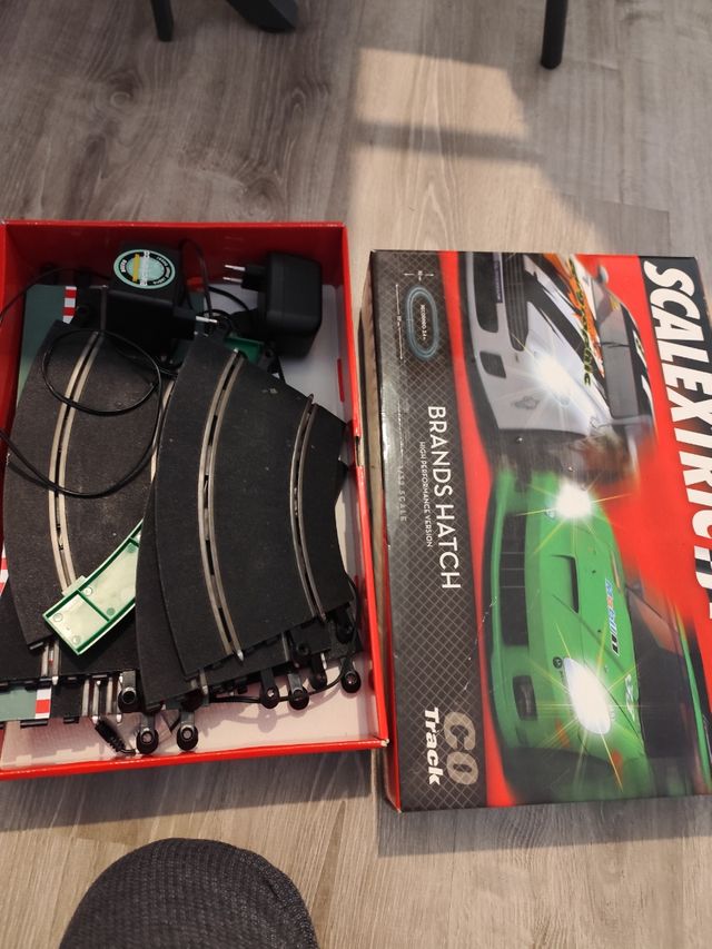2 Scalextric más 3 coches
