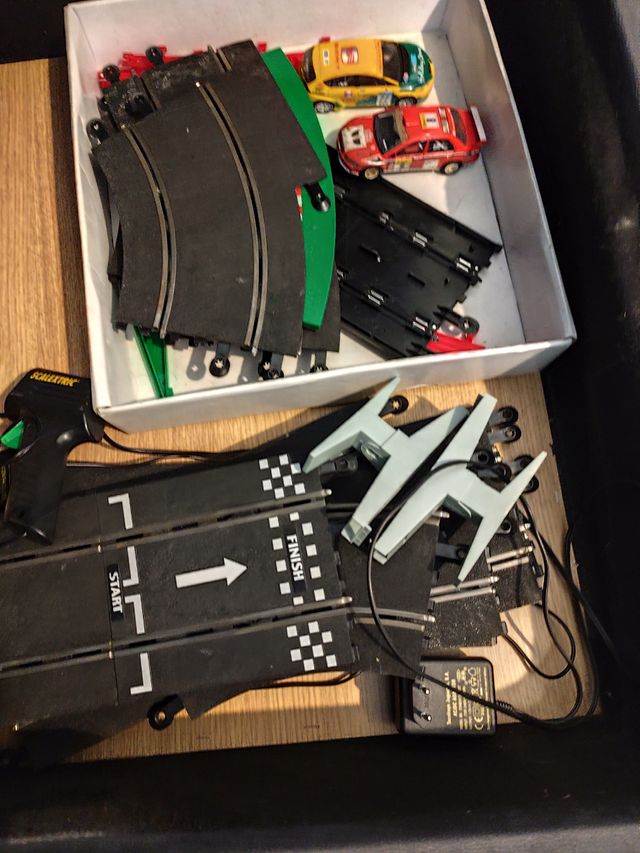 2 Scalextric más 3 coches