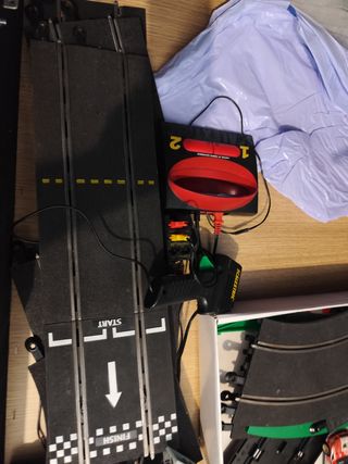 2 Scalextric más 3 coches