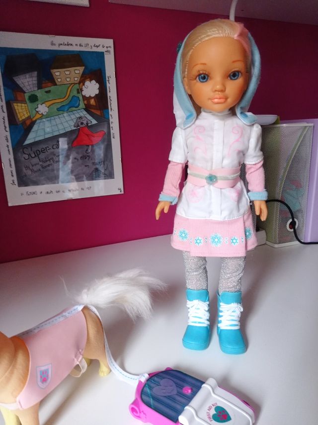 Nancy nieve con su perro