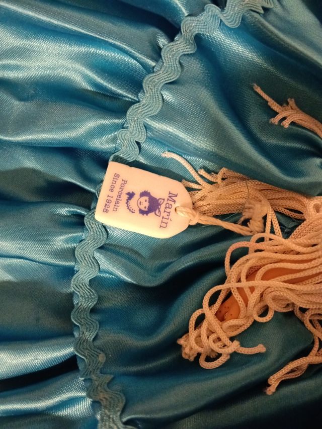 Bellissima bambola in porcellana flamenco di Marín a