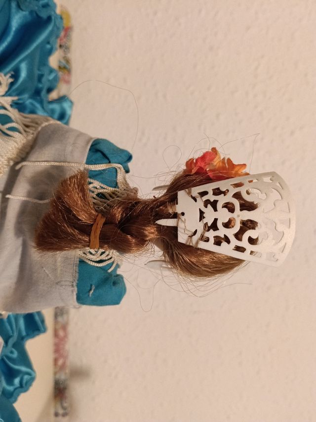 Bellissima bambola in porcellana flamenco di Marín a