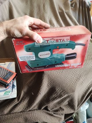 Levigatrice orbitrale