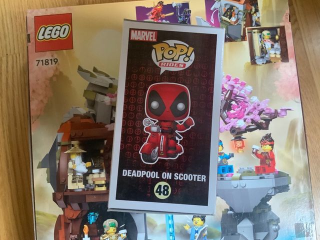 Funko pop Deadpool with Scooter 48