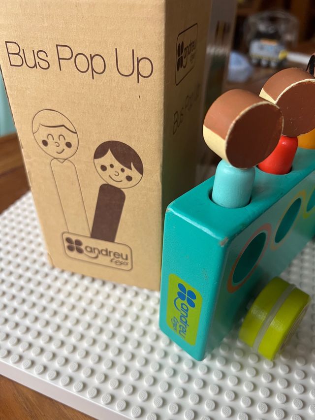 Bus Pop Up Montessori Coche Madera Andreu Toys