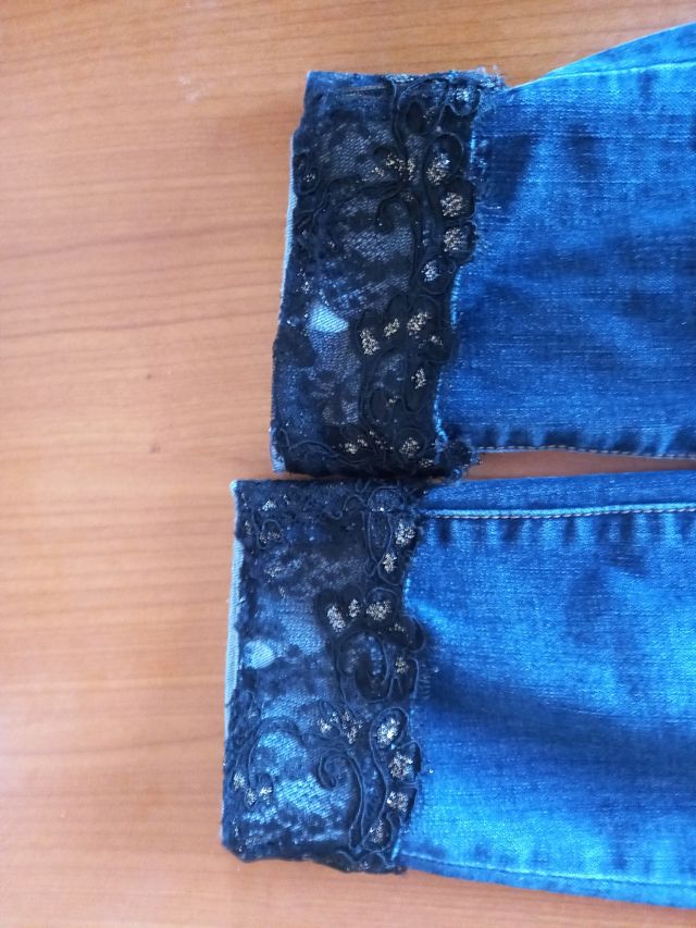 Jeans skinny con brillantini