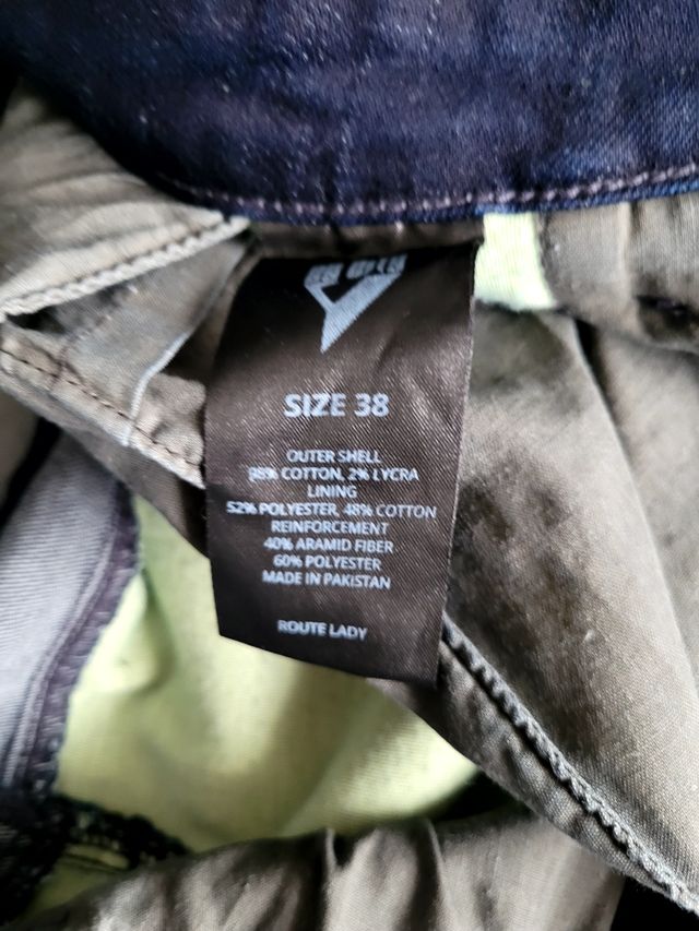 Pantalón moto mujer. Talla 48.