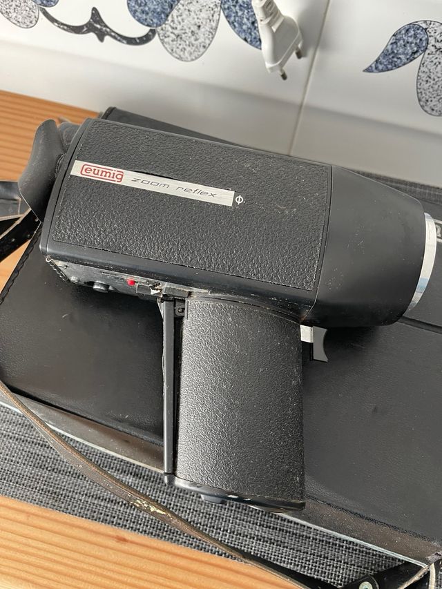 EUMIG VIENNETTE 3  CAMARA SUPER 8  TOMAVISTAS