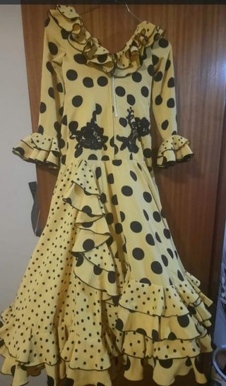 Traje de flamenca de niña