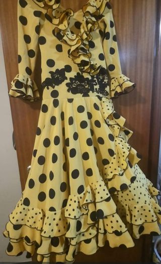 Traje de flamenca de niña