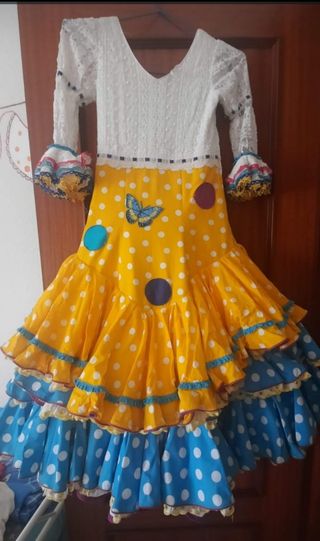 Traje de flamenca de niña