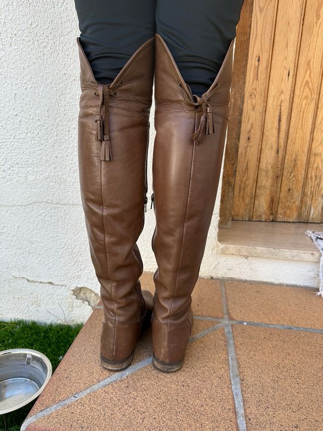 Botas altas mujer piel marrón