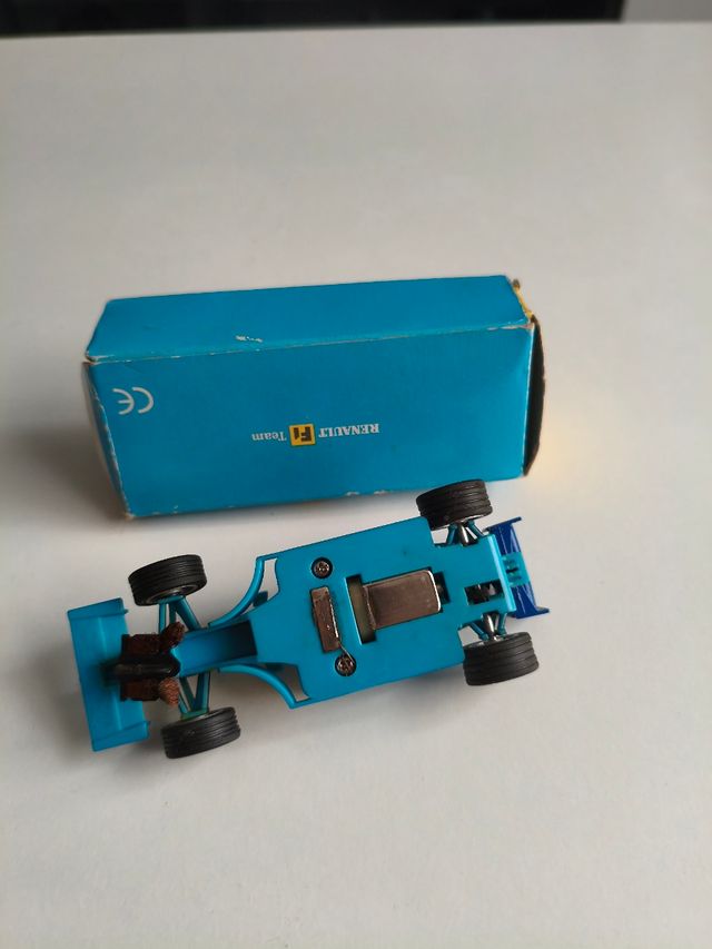 COCHE SCALEXTRIC FERNANDO ALONSO RENAULT