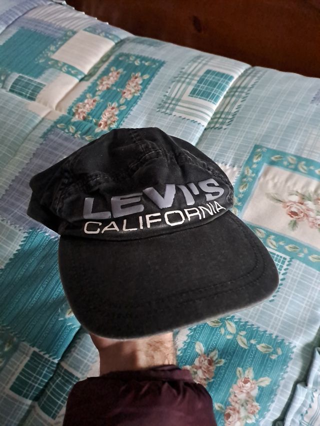 Gorra Levi's