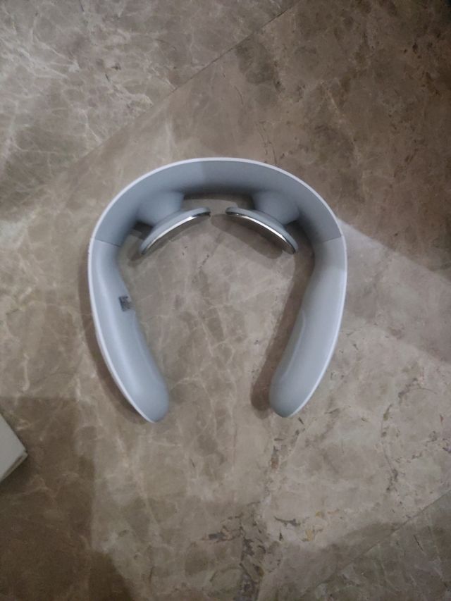 Massaggiatore per collo