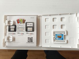 Game boy advance con cargador y papeles originales