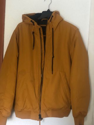Cazadora hombre capucha